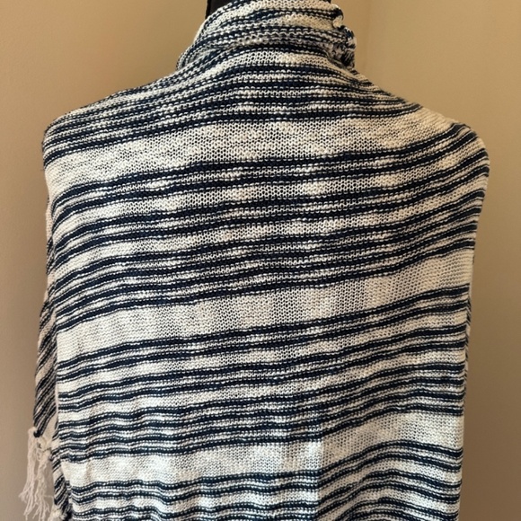 *SOLUTIONS!* White x Blue Open-Front Drill Cardigan Sweater Size S/M - Picture 7 of 9